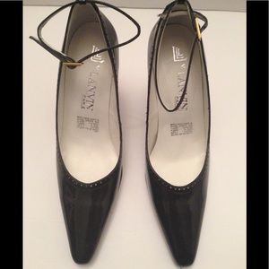 New LANVIN Paris Black Patent Leather Heels